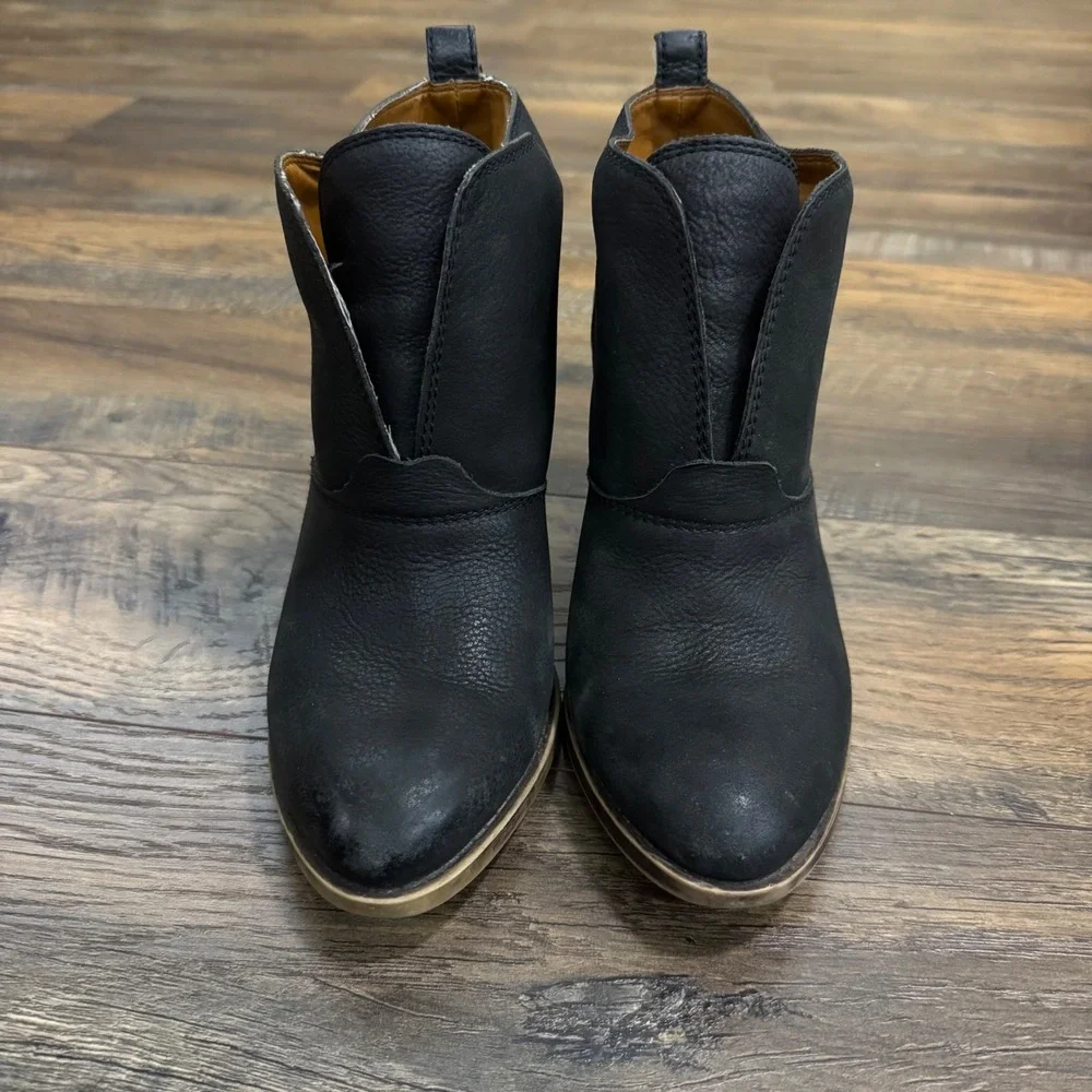 Lucky Brand‎ Ellen Black Leather Ankle Booties Women's 7.5 Western Heeled Boots